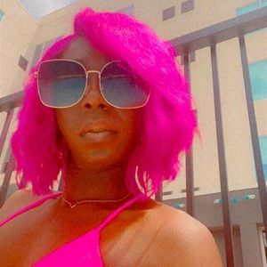 HD lace bob wig in PINK 100% human hair/GLUELESS